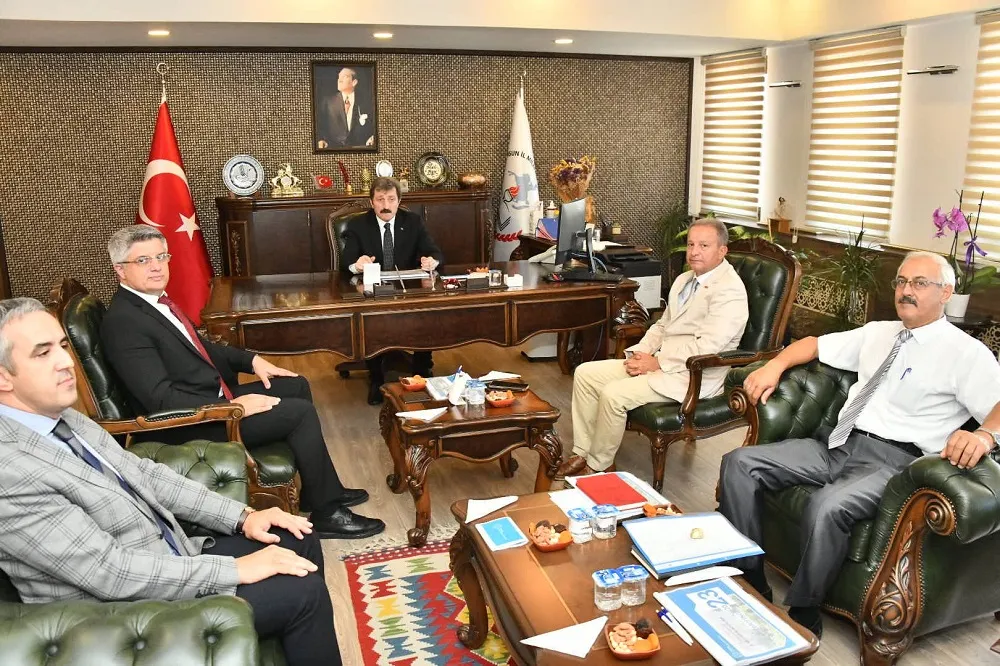 VALİ TAVLI