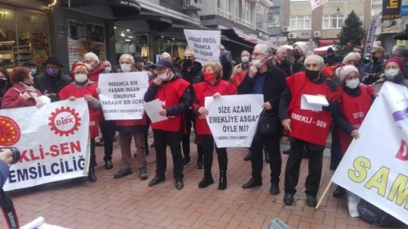 DİSK  Emekli-Sen: ‘Çektirenler bir avuç, Çekenler öyle çok ki!’ diyor şair.